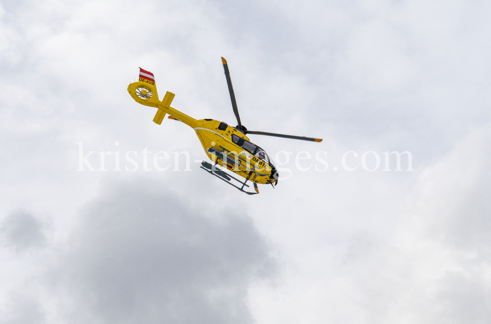 ÖAMTC Rettungshubschrauber / Notarzthubschrauber by kristen-images.com