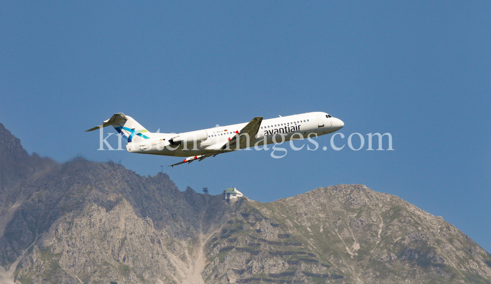 Avantiair Flugzeug, Ferienflieger by kristen-images.com