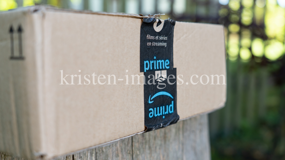 Amazon Prime Schachtel, Karton, Paket by kristen-images.com