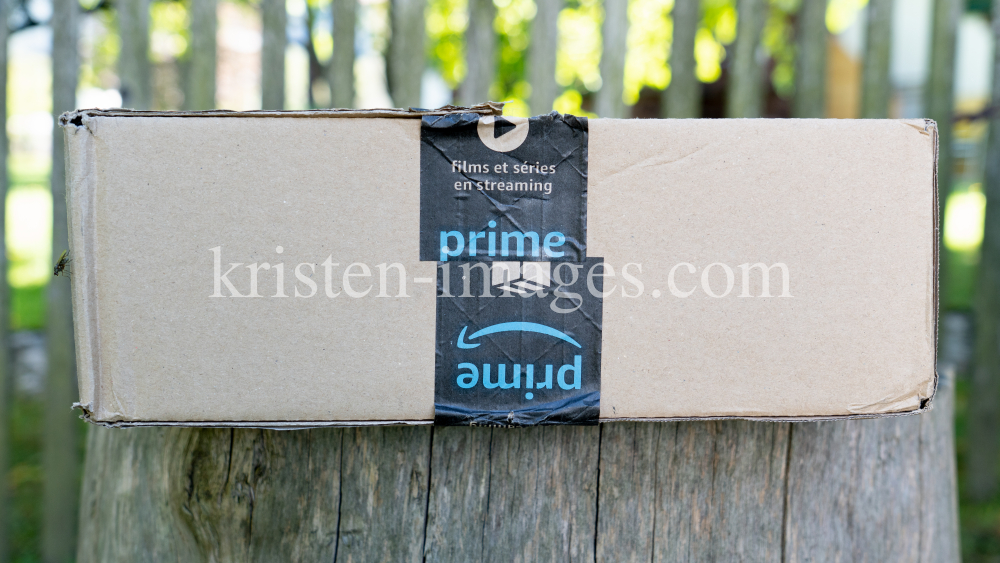 Amazon Prime Schachtel, Karton, Paket by kristen-images.com