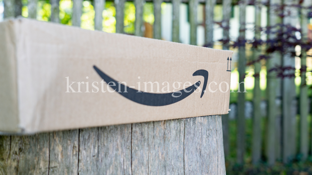 Amazon Prime Schachtel, Karton, Paket by kristen-images.com