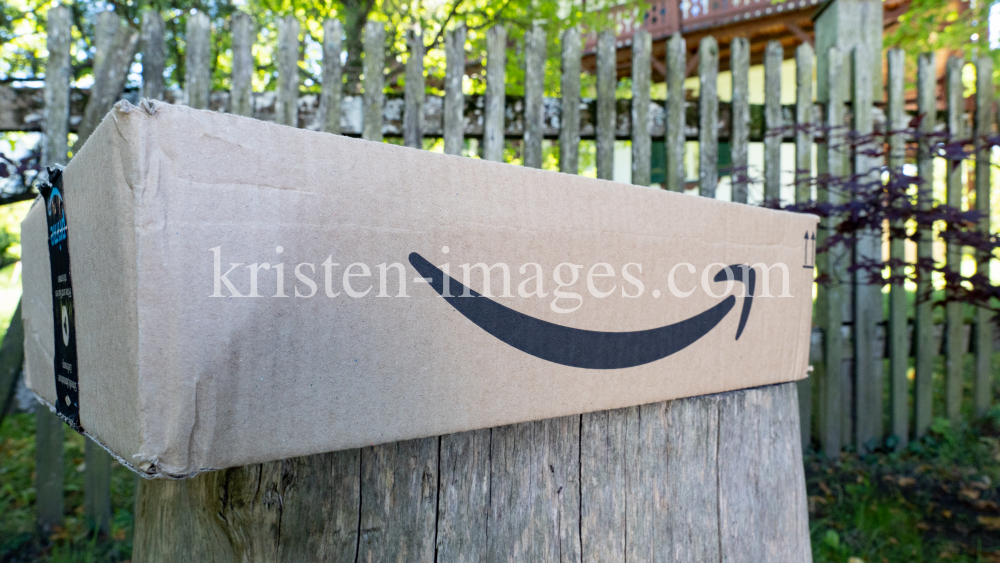 Amazon Prime Schachtel, Karton, Paket by kristen-images.com