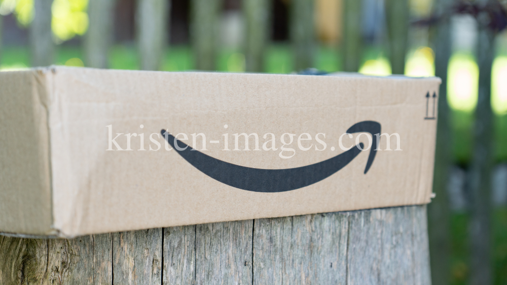 Amazon Prime Schachtel, Karton, Paket by kristen-images.com