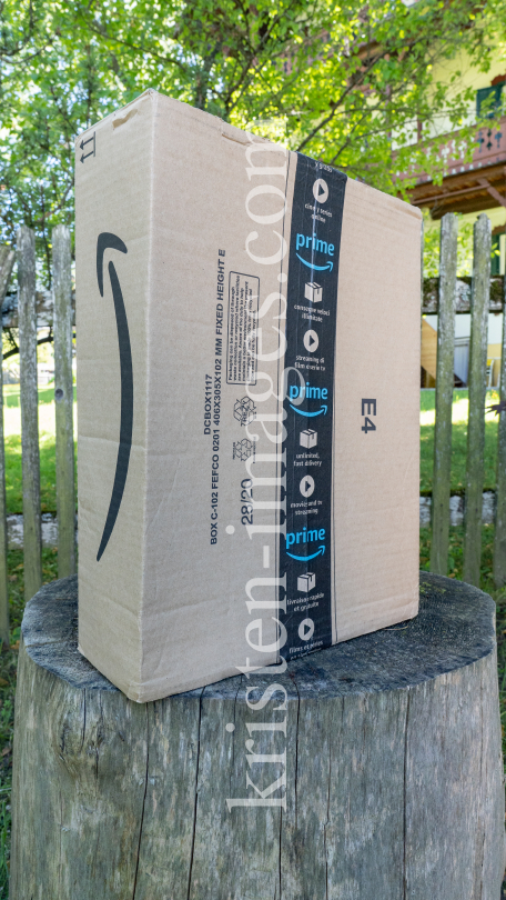 Amazon Prime Schachtel, Karton, Paket by kristen-images.com