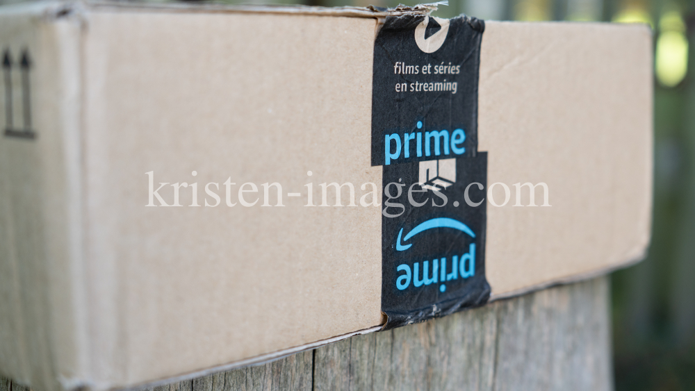 Amazon Prime Schachtel, Karton, Paket by kristen-images.com