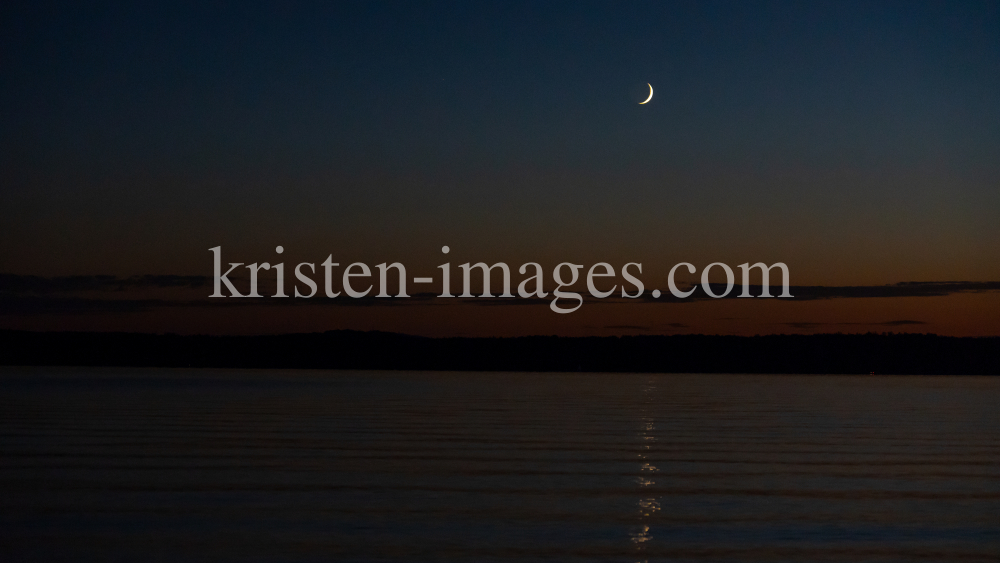 Abendstimmung / Erholungsgebiet Ambach, Starnberger See, Bayern, Deutschland by kristen-images.com