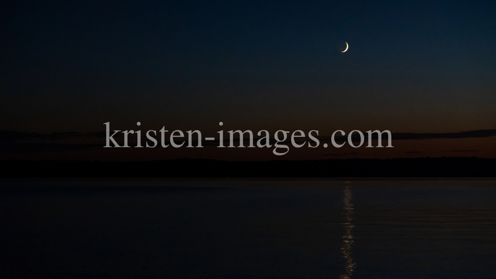 Abendstimmung / Erholungsgebiet Ambach, Starnberger See, Bayern, Deutschland by kristen-images.com