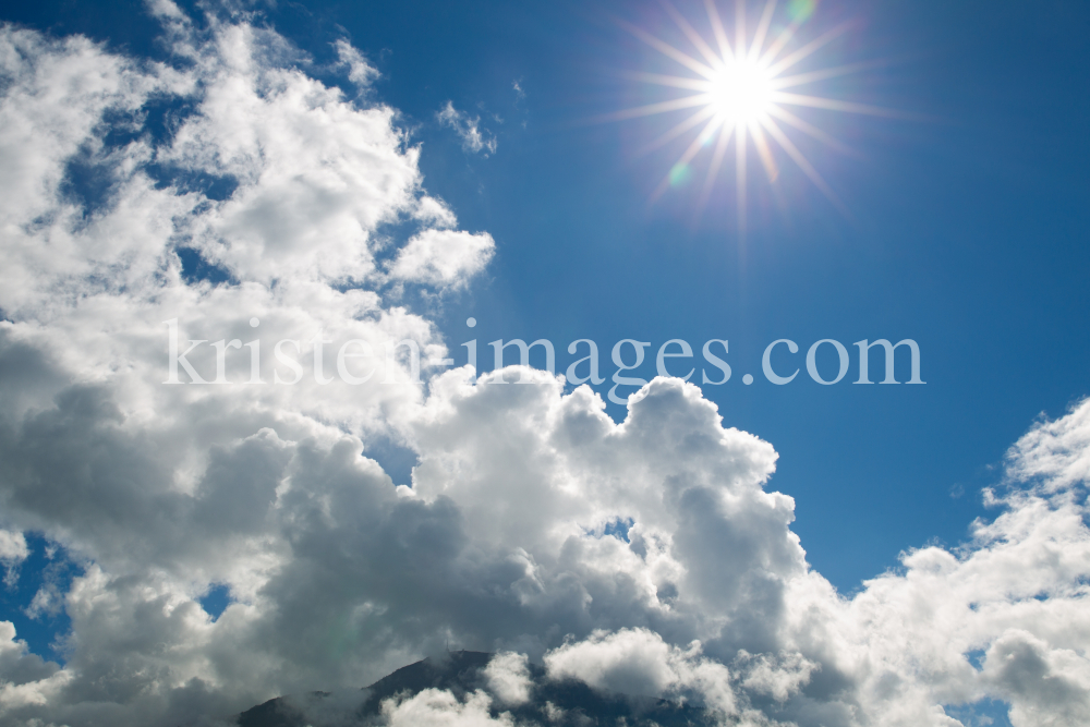 Wolken über dem Patscherkofel, Igls, Innsbruck, Tirol, Austria by kristen-images.com