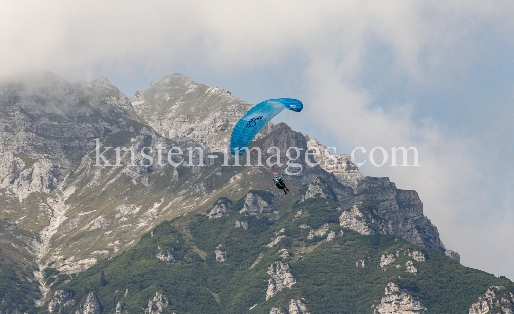 Paragleiter, Gleitschirm / Fulpmes, Stubaital, Tirol, Austria by kristen-images.com