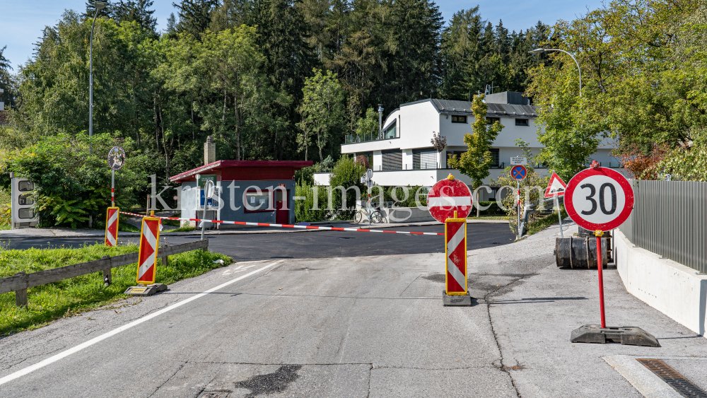 Straßensperre wegen Baustelle by kristen-images.com