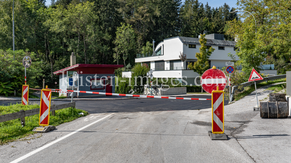 Straßensperre wegen Baustelle by kristen-images.com