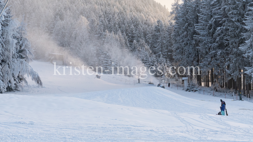 Schneekanonen / Zielschuss Olympiaabfahrt, Patscherkofel, Igls, Innsbruck, Tirol, Austria by kristen-images.com