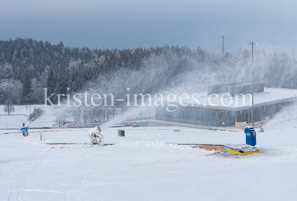 Schneekanonen / Heiligwasserwiese, Patscherkofel, Igls, Innsbruck, Tirol, Austria by kristen-images.com