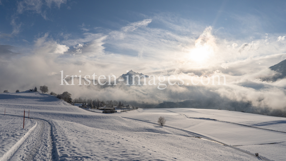 Winterlandschaft zwischen Patsch und Igls, Tirol, Austria by kristen-images.com