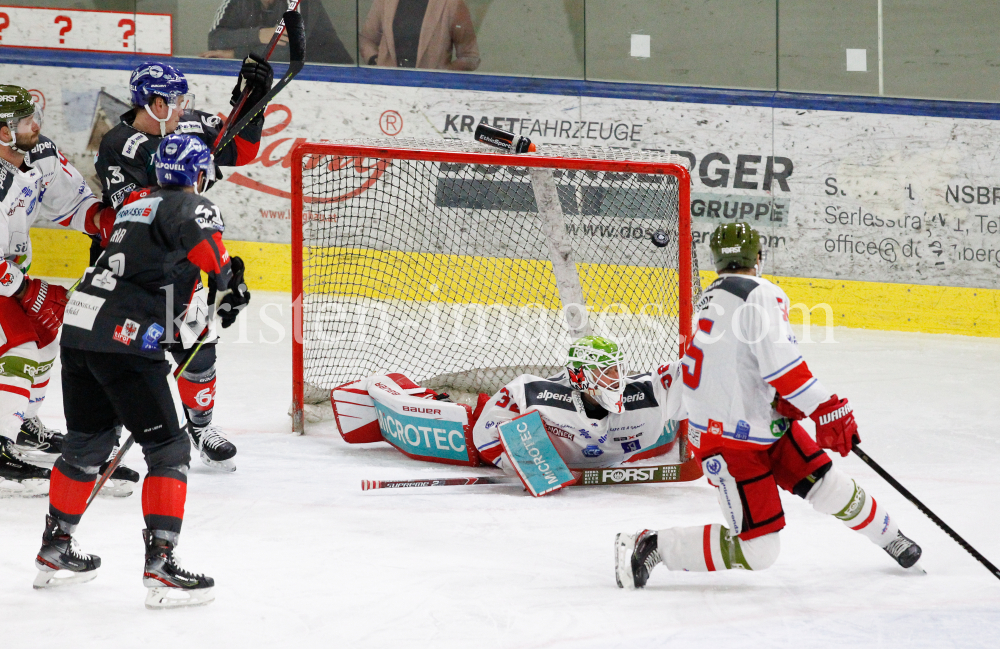 HC TWK Innsbruck-Die Haie - HCB Südtirol Alperia by kristen-images.com