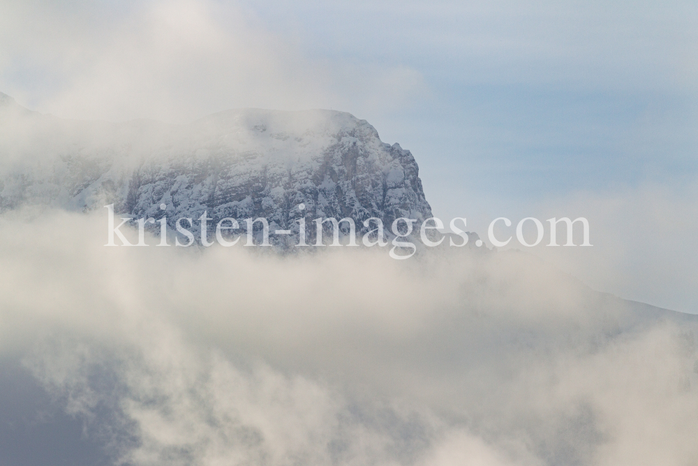 Pfriemeswand, Nockspitze oder Saile, Stubaier Alpen, Tirol, Austria by kristen-images.com