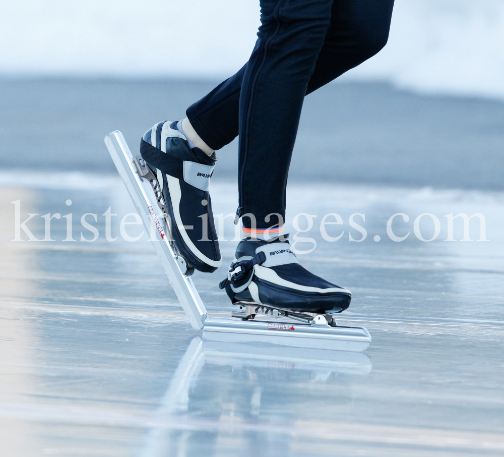 Eisschnelllaufschuhe, Eislaufschuhe by kristen-images.com