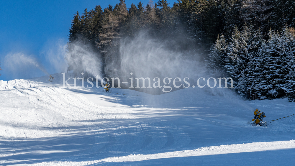 Schneekanonen / Patscherkofel, Tirol, Austria by kristen-images.com