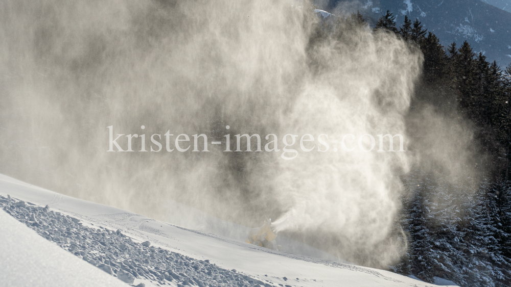 Schneekanonen / Patscherkofel, Tirol, Austria by kristen-images.com