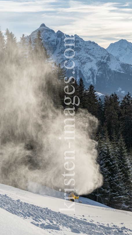 Schneekanonen / Patscherkofel, Tirol, Austria by kristen-images.com