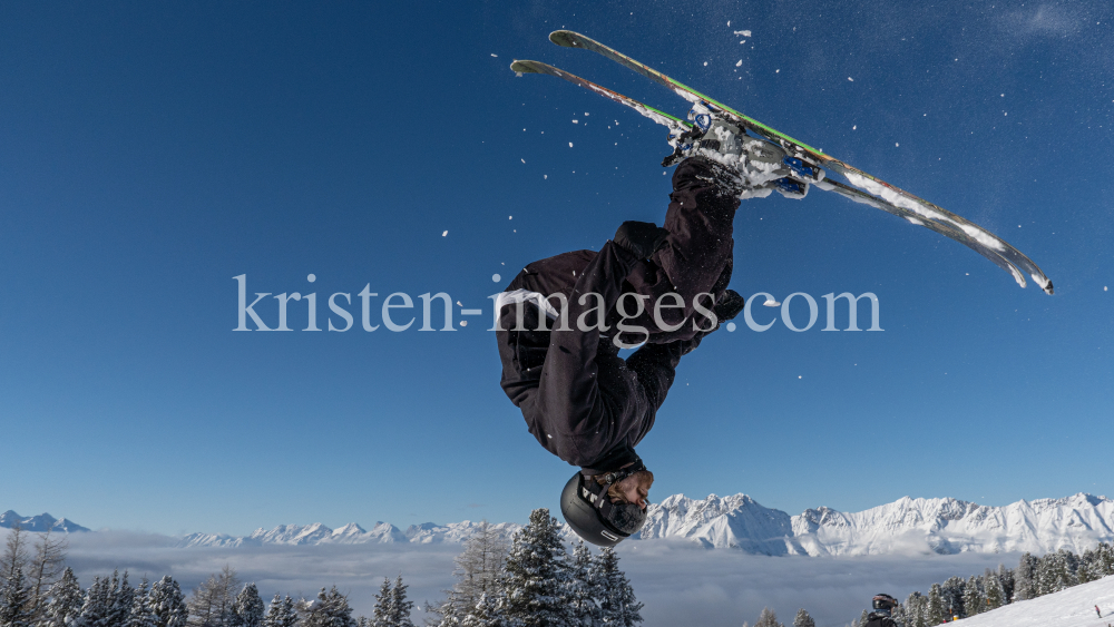 Freestyle-Skiing, Snowboarding / Patscherkofel, Tirol, Austria by kristen-images.com