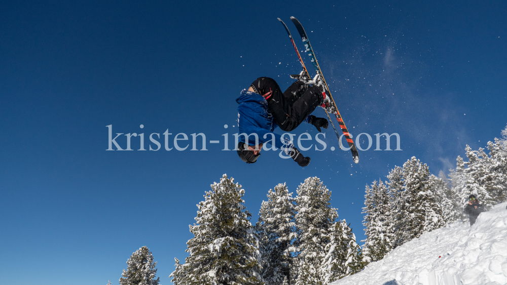 Freestyle-Skiing, Snowboarding / Patscherkofel, Tirol, Austria by kristen-images.com