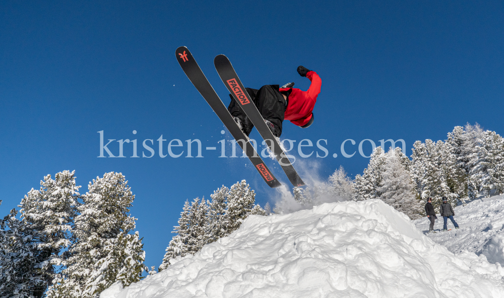 Freestyle-Skiing, Snowboarding / Patscherkofel, Tirol, Austria by kristen-images.com