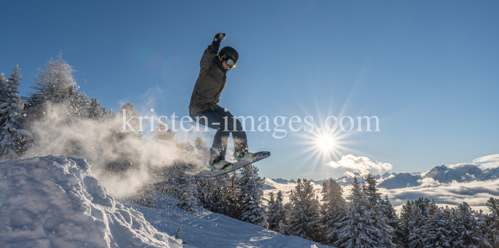 Freestyle-Skiing, Snowboarding / Patscherkofel, Tirol, Austria by kristen-images.com