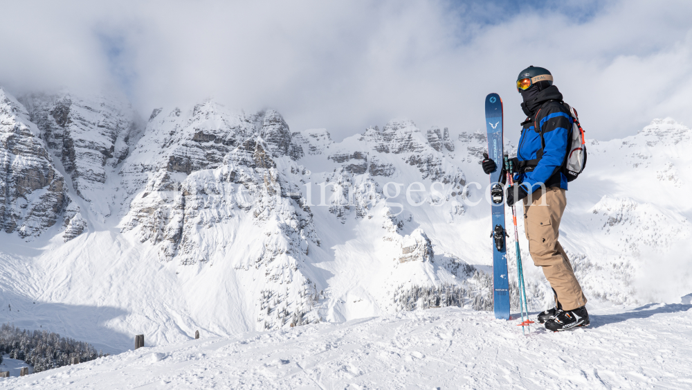 Skizentrum Schlick 2000, Kalkkögel, Stubaital, Tirol, Austria by kristen-images.com