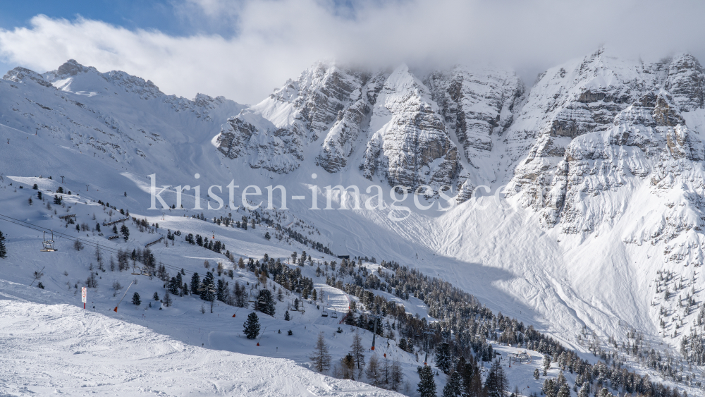 Skizentrum Schlick 2000, Kalkkögel, Stubaital, Tirol, Austria by kristen-images.com