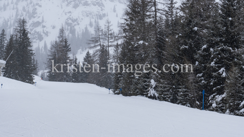 Skipiste / Skizentrum Schlick 2000, Stubaital, Tirol, Austria by kristen-images.com