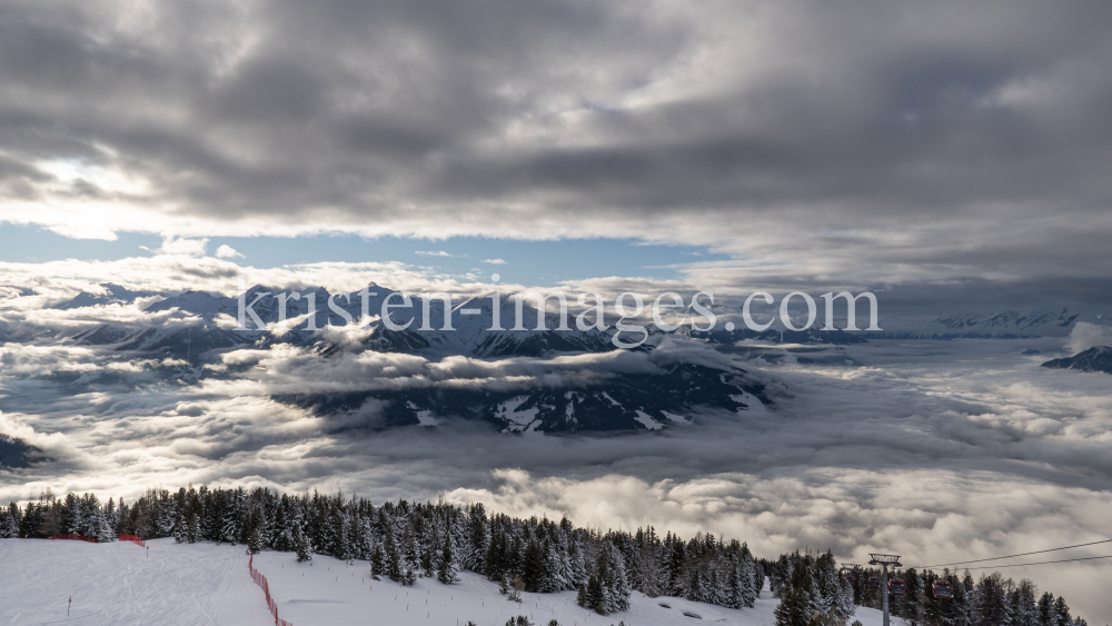 Nebeldecke über dem Inntal, Wipptal, Stubaital, Tirol, Austria by kristen-images.com