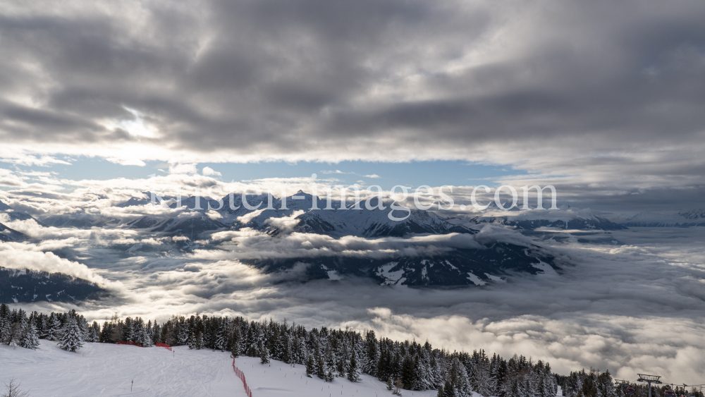 Nebeldecke über dem Inntal, Wipptal, Stubaital, Tirol, Austria by kristen-images.com