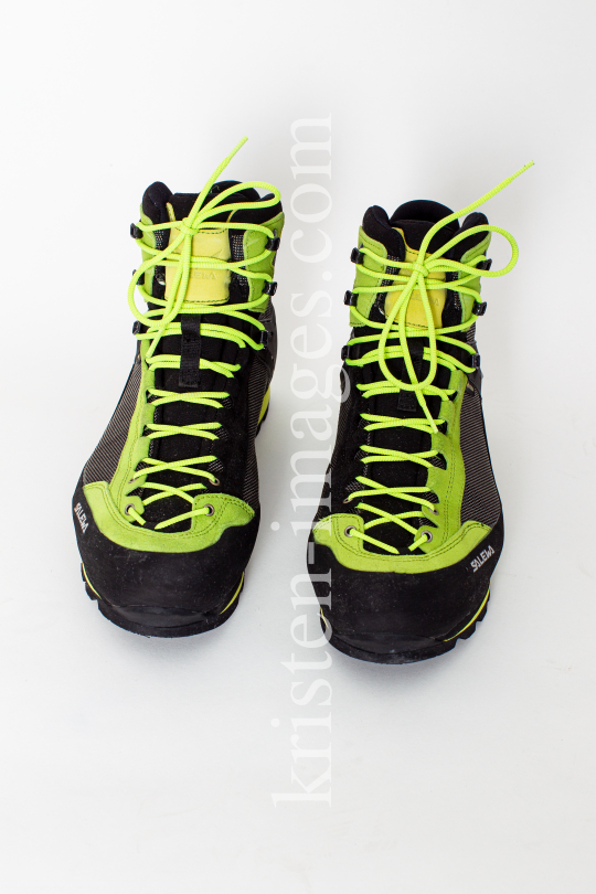 Salewa Gore-Tex Bergschuhe by kristen-images.com