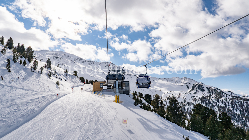 Skigebiet Glungezer, Tirol, Austria by kristen-images.com