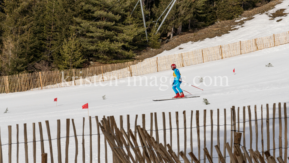 Skirennläufer beim Filmdreh für den Kinofilm: Klammer / Patscherkofel, Tirol, Austria by kristen-images.com