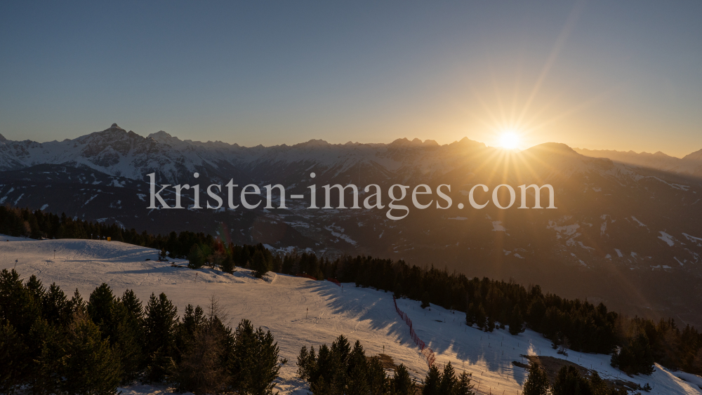 Sonnenuntergang am Patscherkofel, Tirol, Austria by kristen-images.com