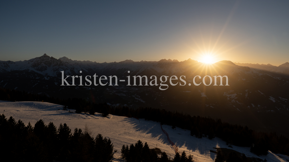 Sonnenuntergang am Patscherkofel, Tirol, Austria by kristen-images.com