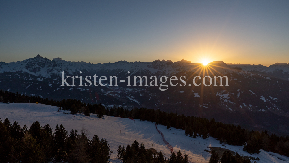 Sonnenuntergang am Patscherkofel, Tirol, Austria by kristen-images.com