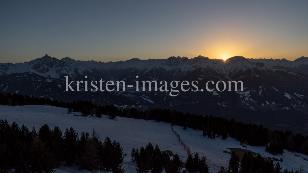 Sonnenuntergang am Patscherkofel, Tirol, Austria by kristen-images.com