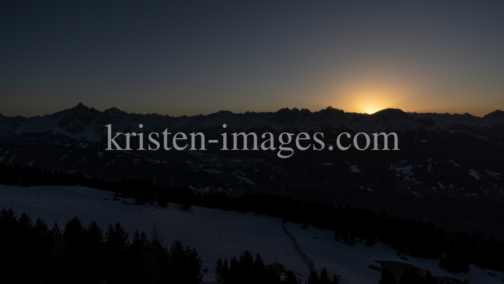 Sonnenuntergang am Patscherkofel, Tirol, Austria by kristen-images.com