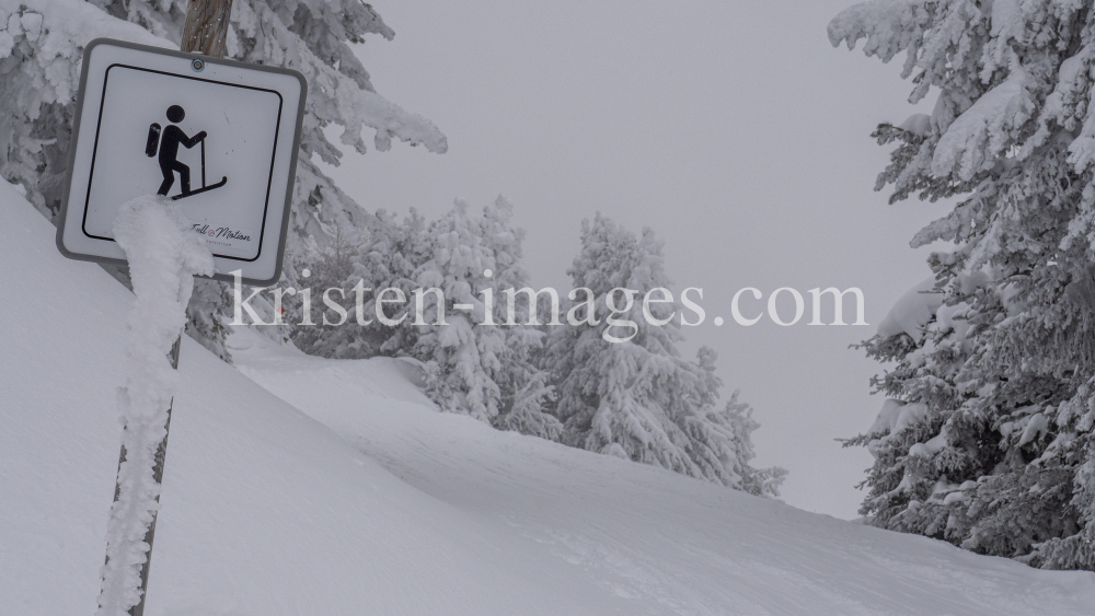 Gifpelroute / Patscherkofel, Tirol, Österreich by kristen-images.com