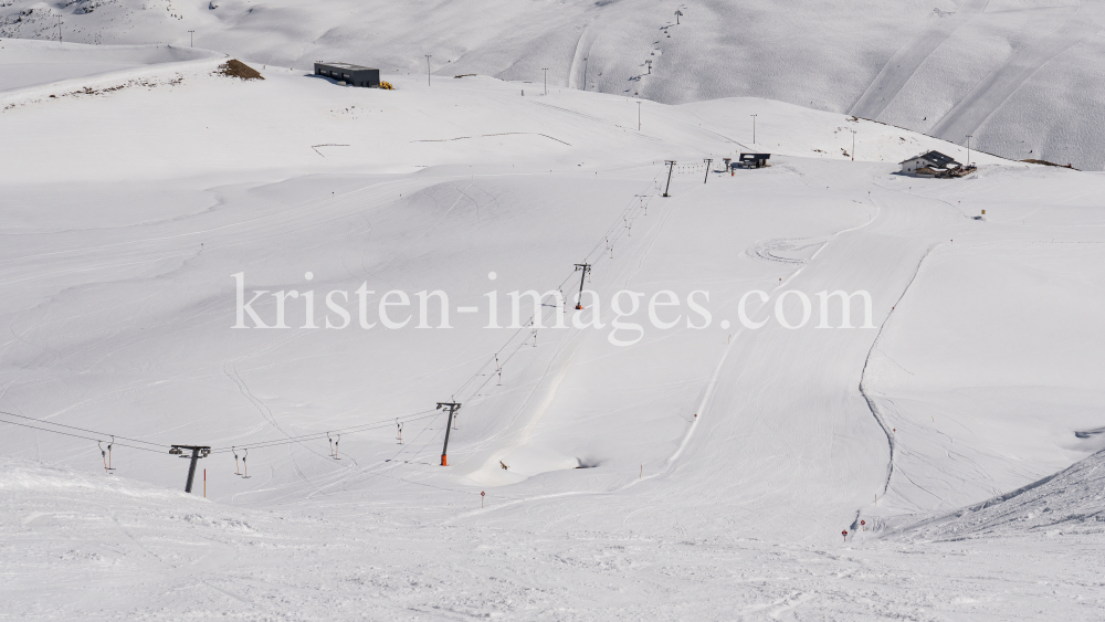 Stubaier Alpen, Kühtai, Tirol, Österreich by kristen-images.com