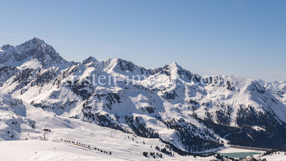 Stubaier Alpen, Kühtai, Tirol, Österreich by kristen-images.com