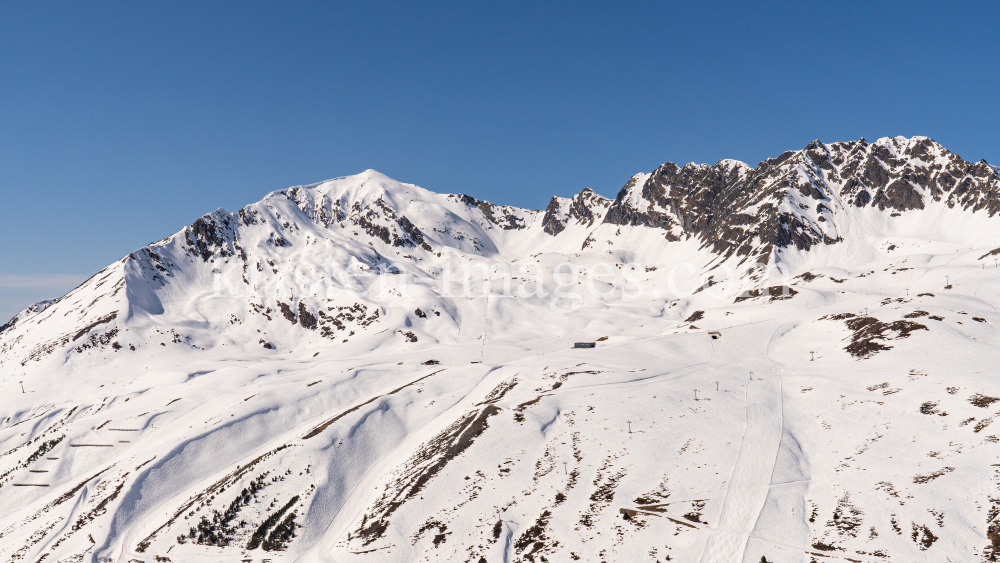 Stubaier Alpen, Kühtai, Tirol, Österreich by kristen-images.com