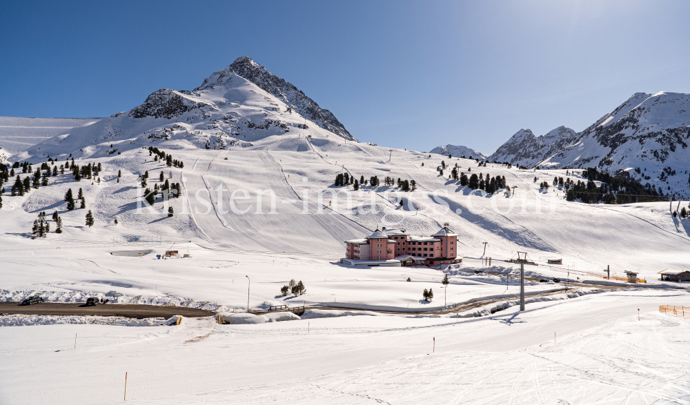 Stubaier Alpen, Kühtai, Tirol, Österreich by kristen-images.com