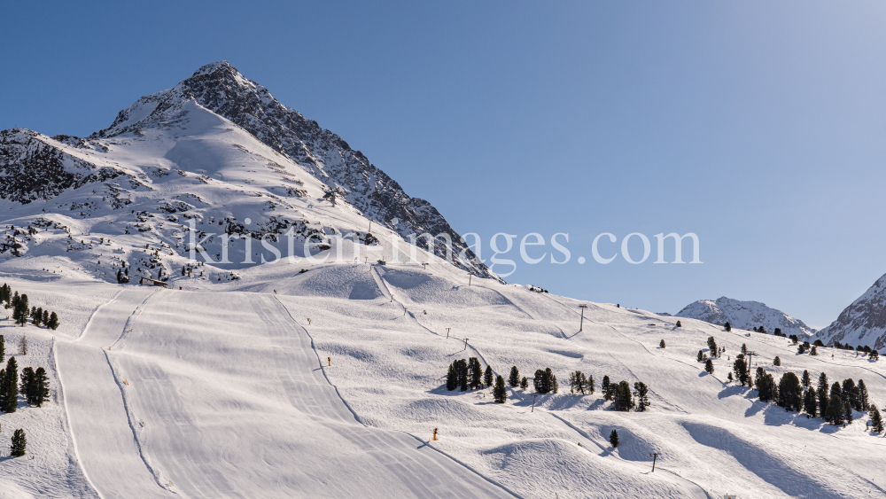 Stubaier Alpen, Kühtai, Tirol, Österreich by kristen-images.com