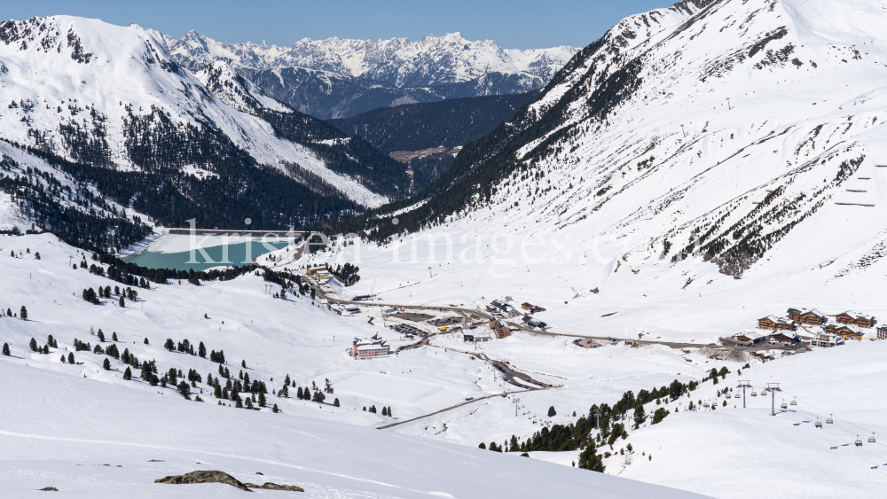 Stubaier Alpen, Kühtai, Tirol, Österreich by kristen-images.com