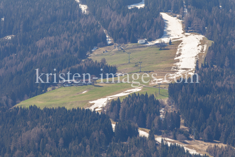 Skigebiet Muttereralm im Frühling, Mutters, Tirol, Österreich by kristen-images.com
