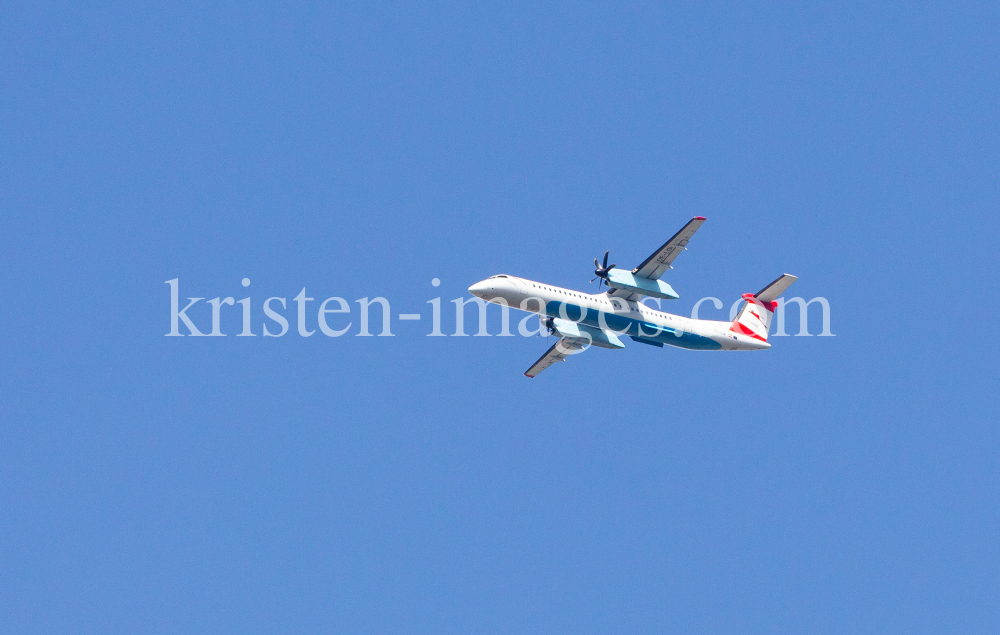 Austrian Airlines über Tirol, Österreich by kristen-images.com